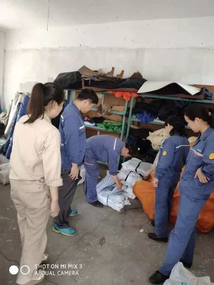 強(qiáng)化質(zhì)量監(jiān)督 筑牢安全防線——采購(gòu)部加大勞保防護(hù)用品質(zhì)量抽查力度